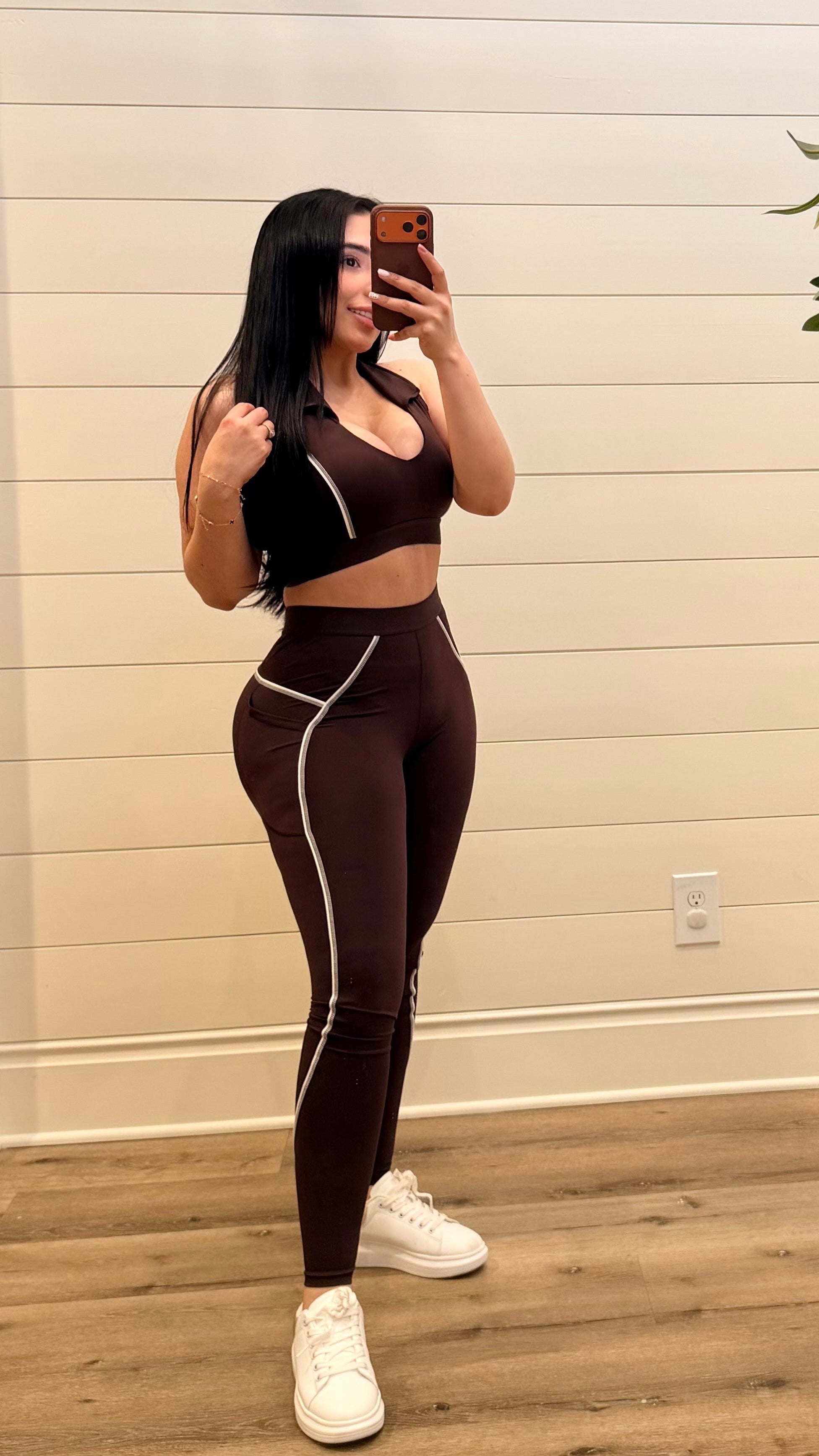 Brown Sofia Active Set