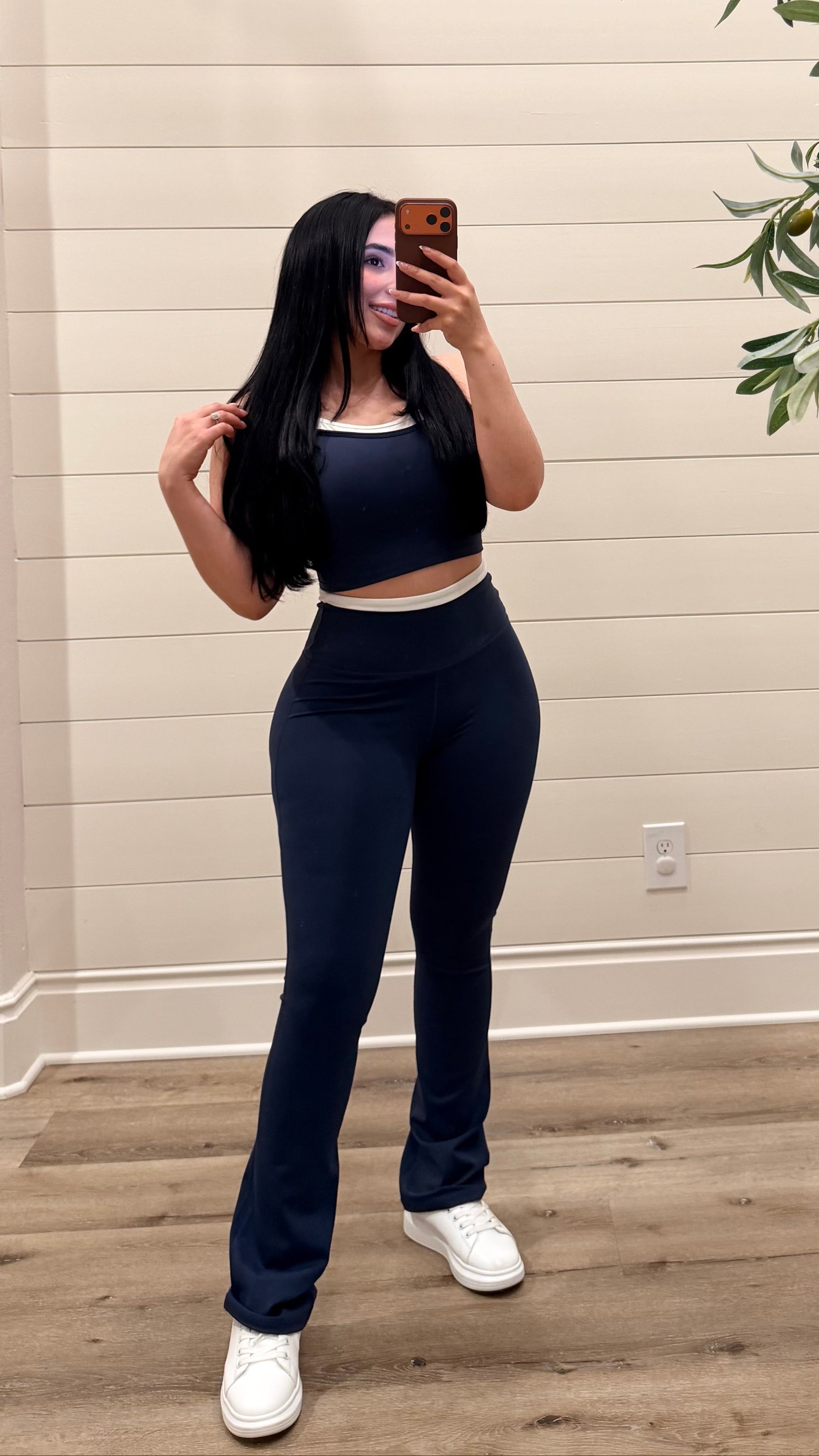 Eli Navy Active Set