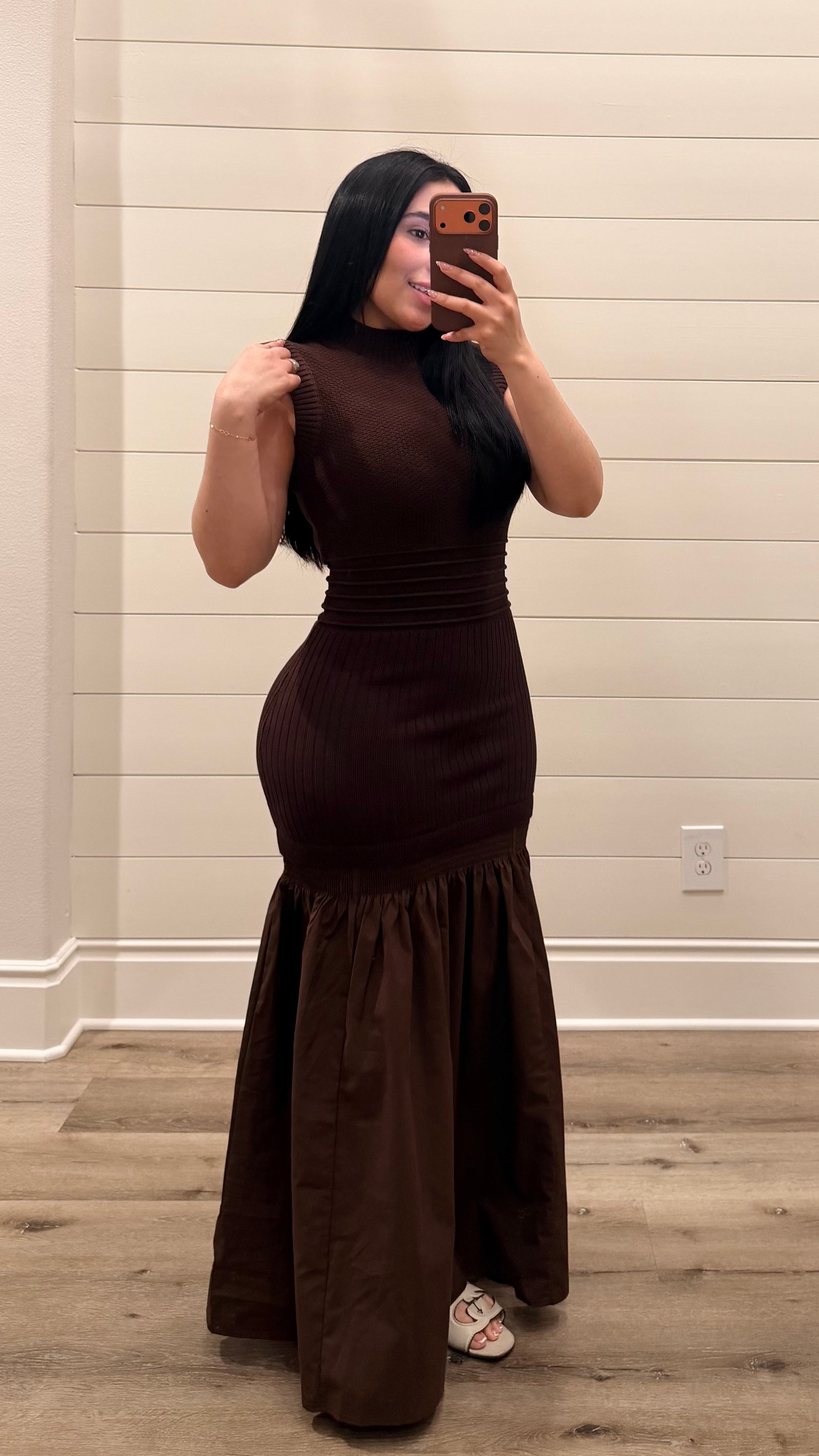 Kenia Brown Dress