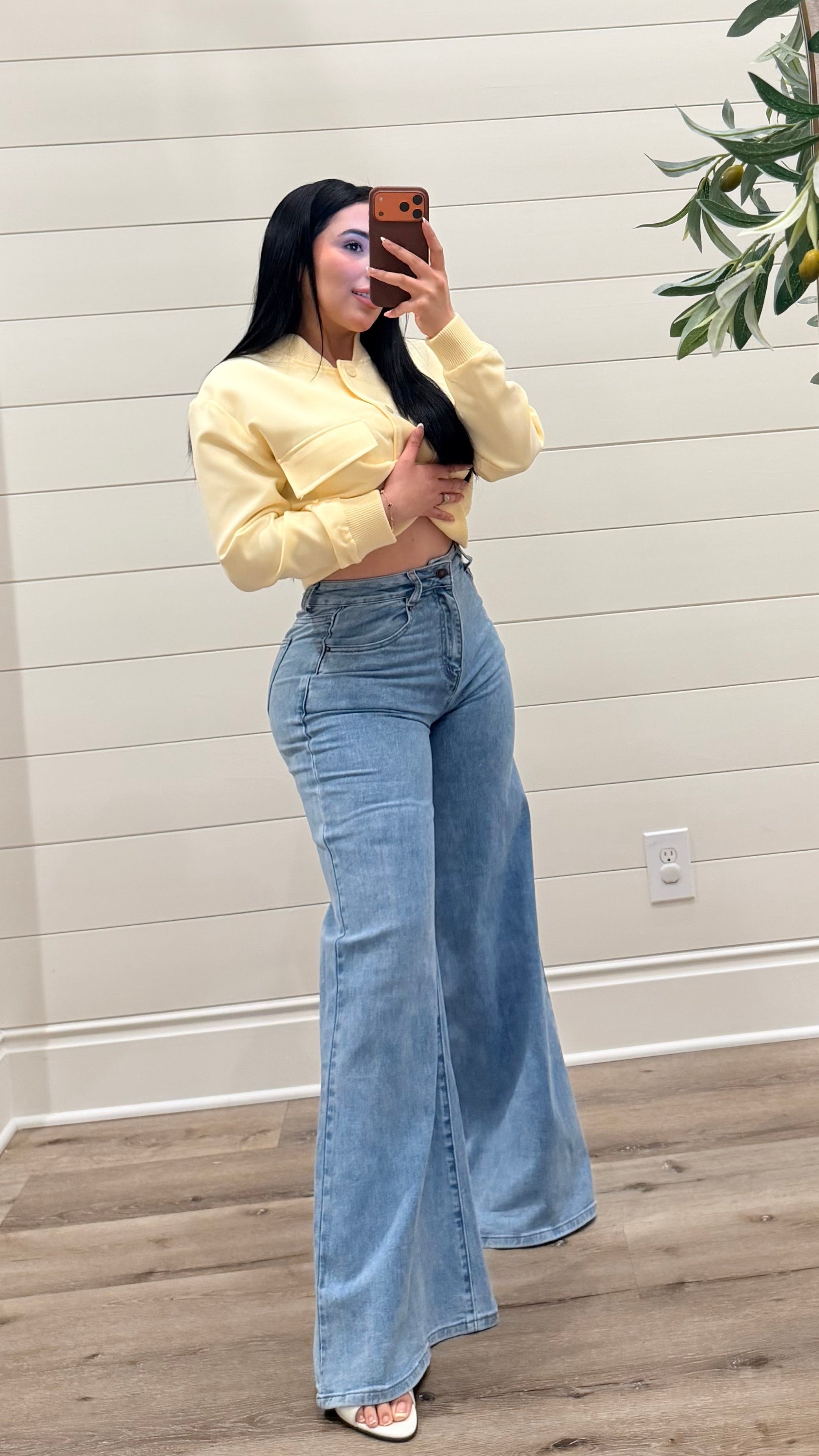 Lovely Wide Leg Jeans