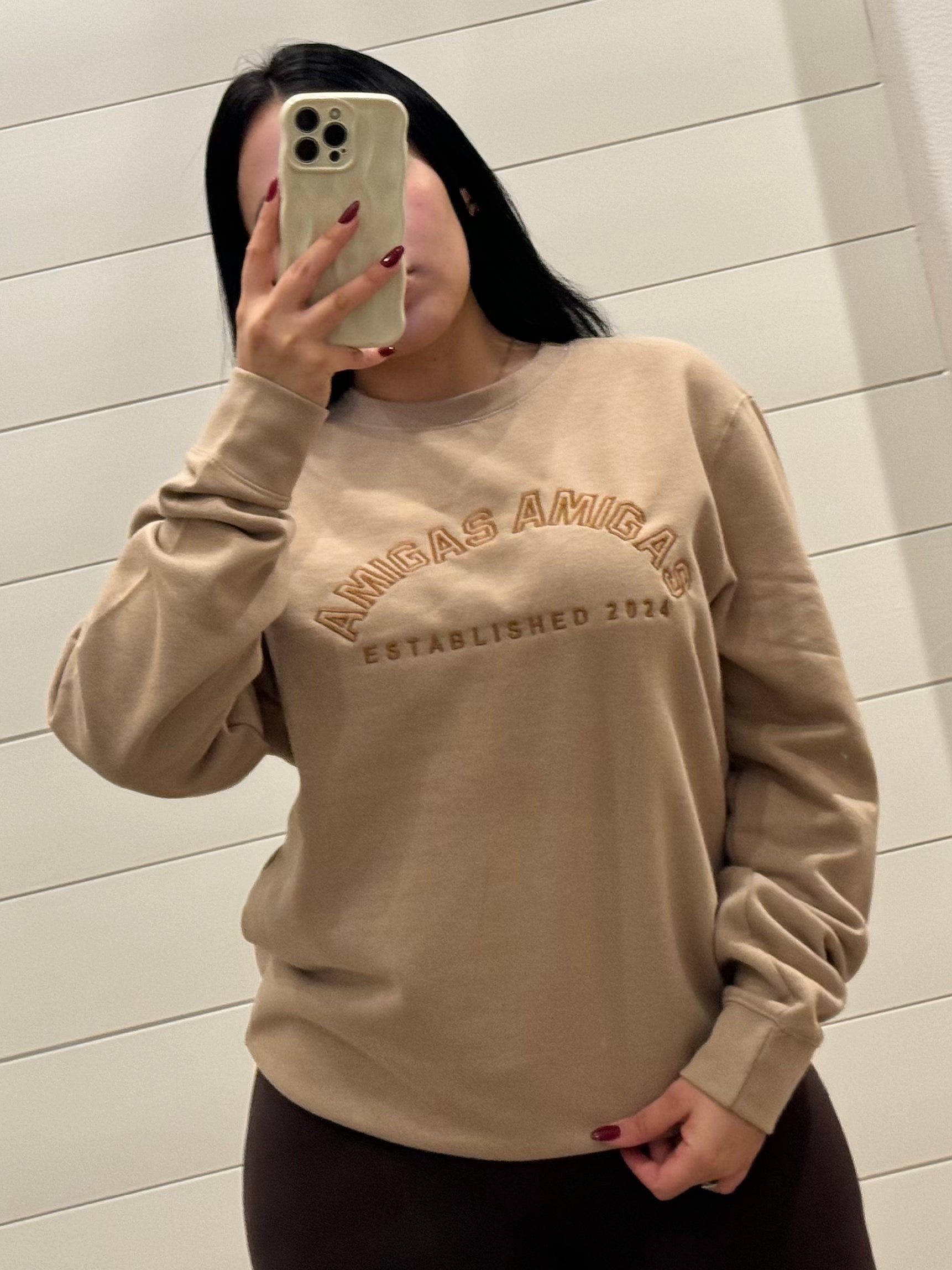 AMIGAS AMIGAS NUDE CREWNECK
