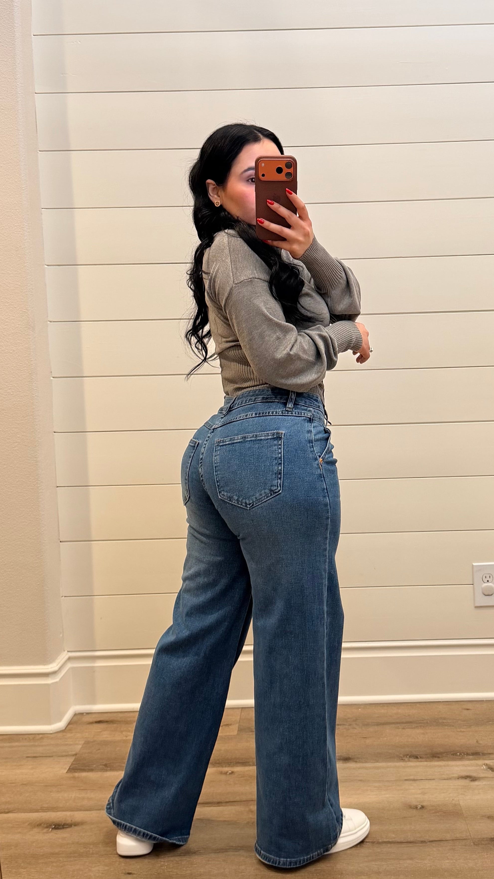 Mid Rise Wide Leg Jeans