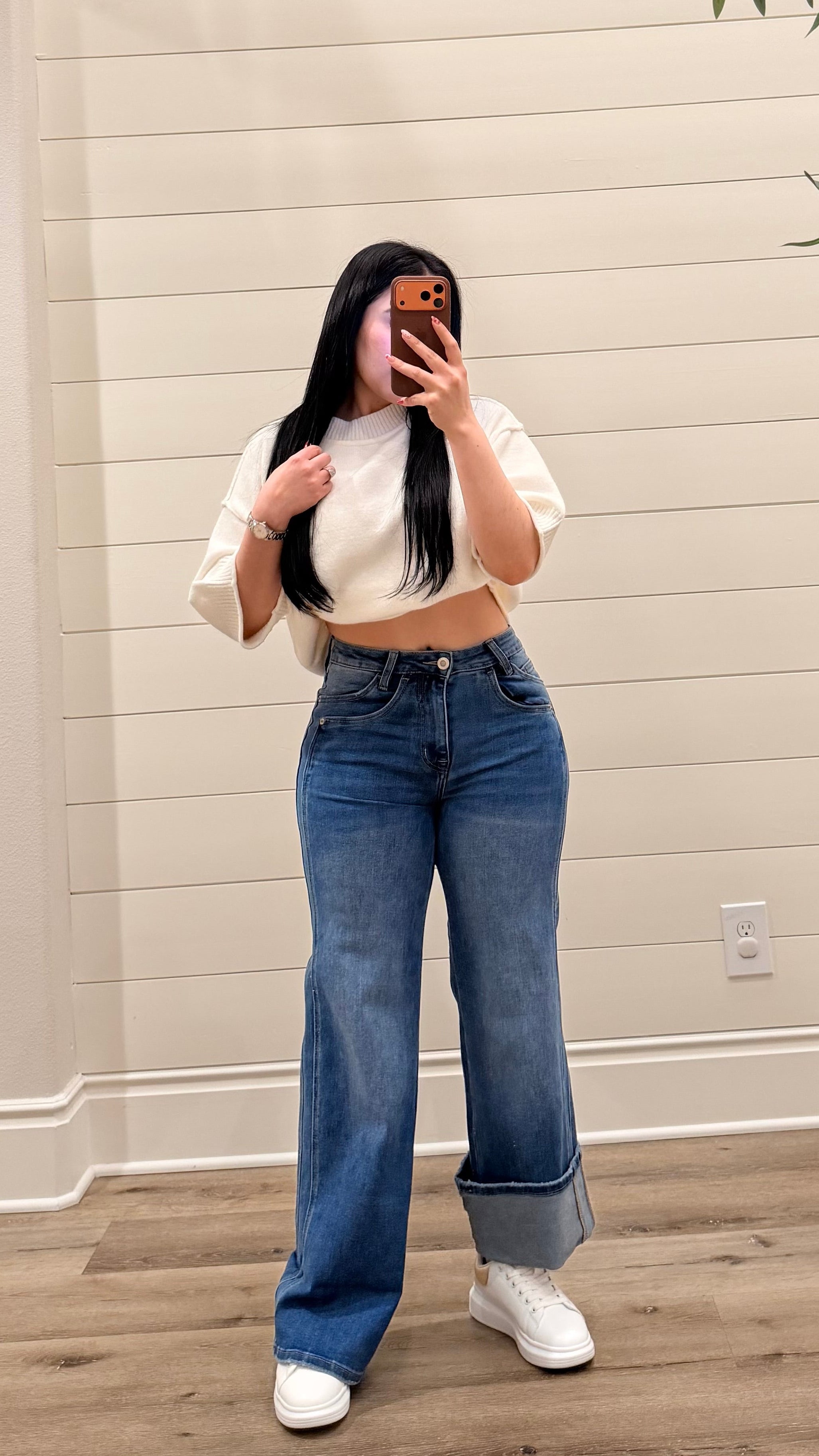 MID RISE WIDE LEG JEANS