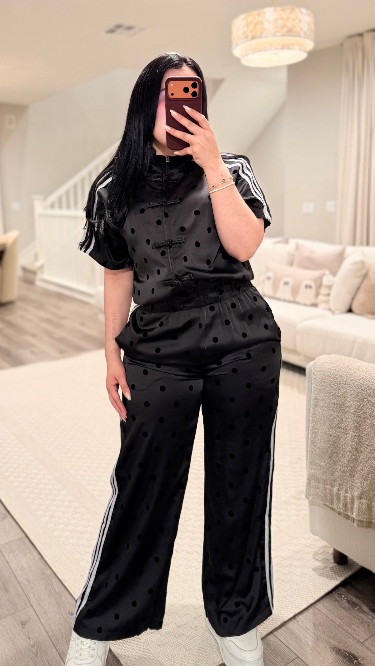 Adi Black Set