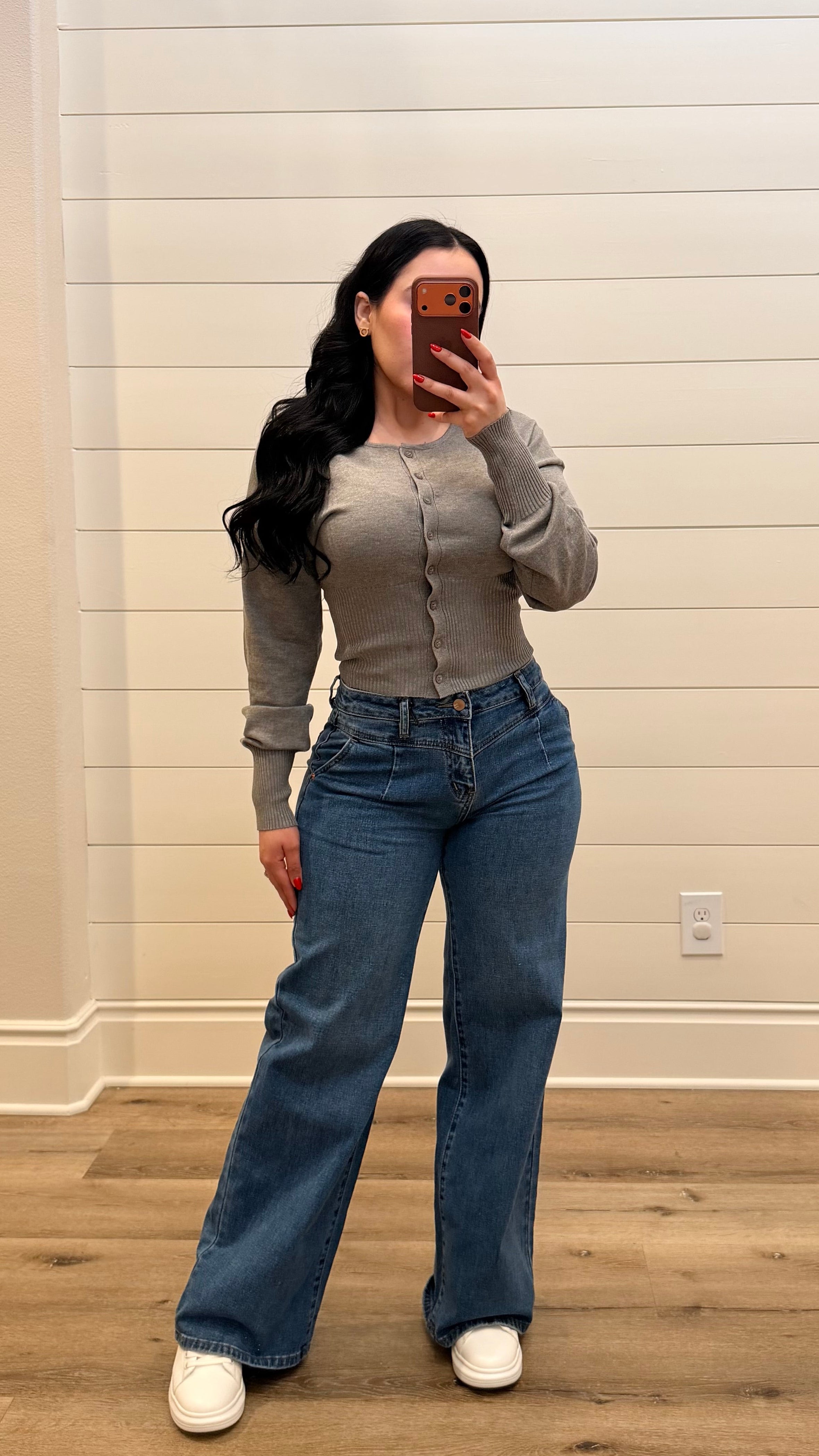 Mid Rise Wide Leg Jeans