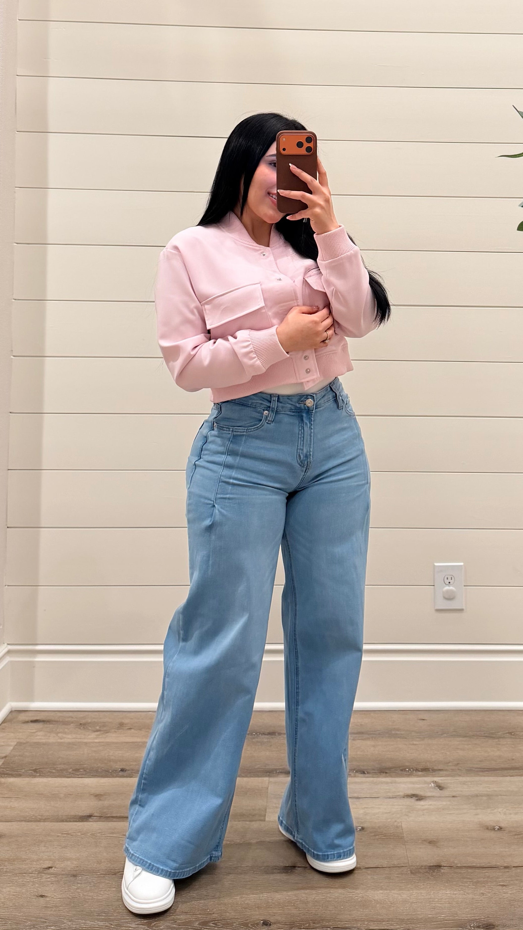 Pleated Wide Leg Jeans