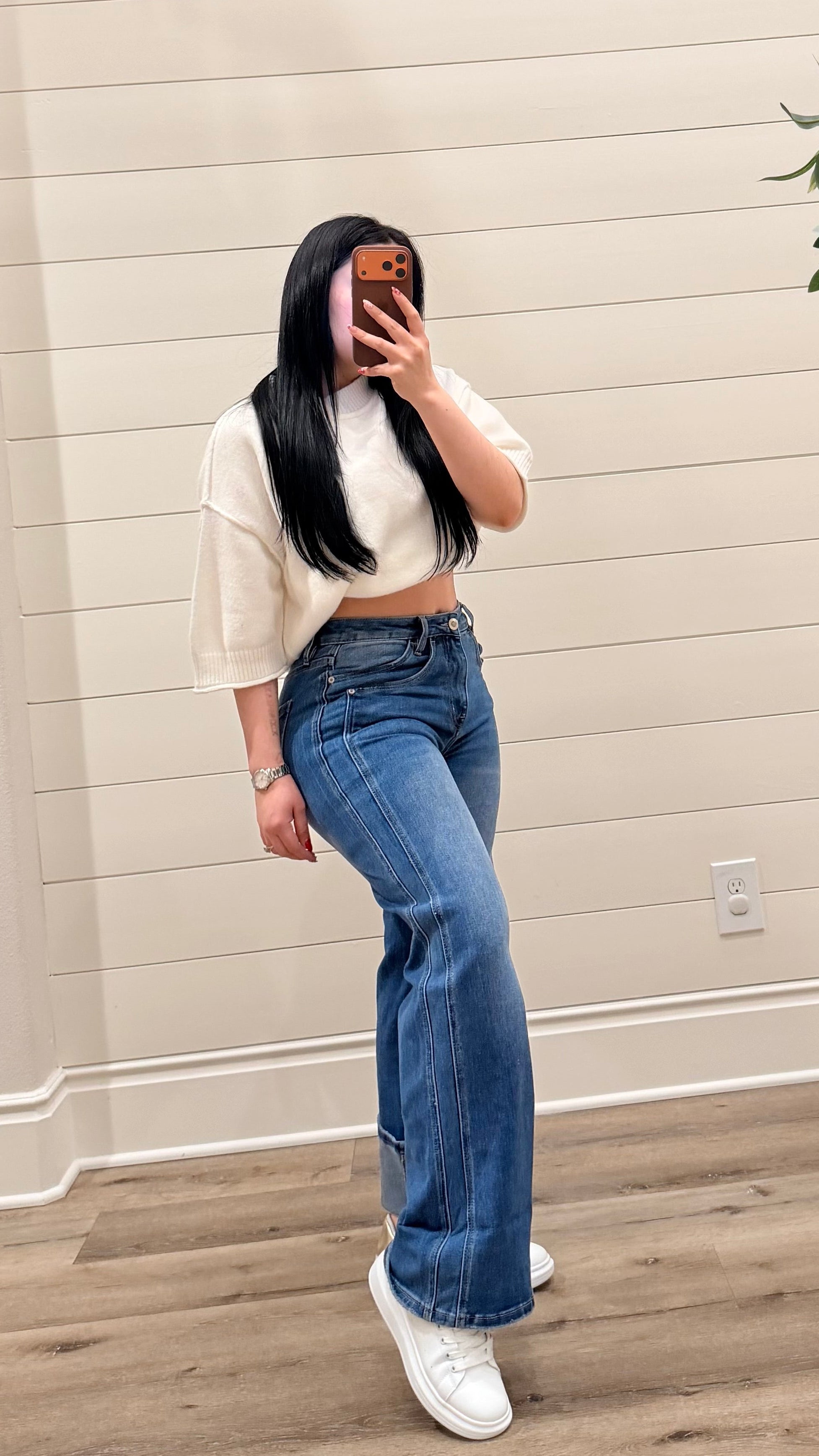MID RISE WIDE LEG JEANS