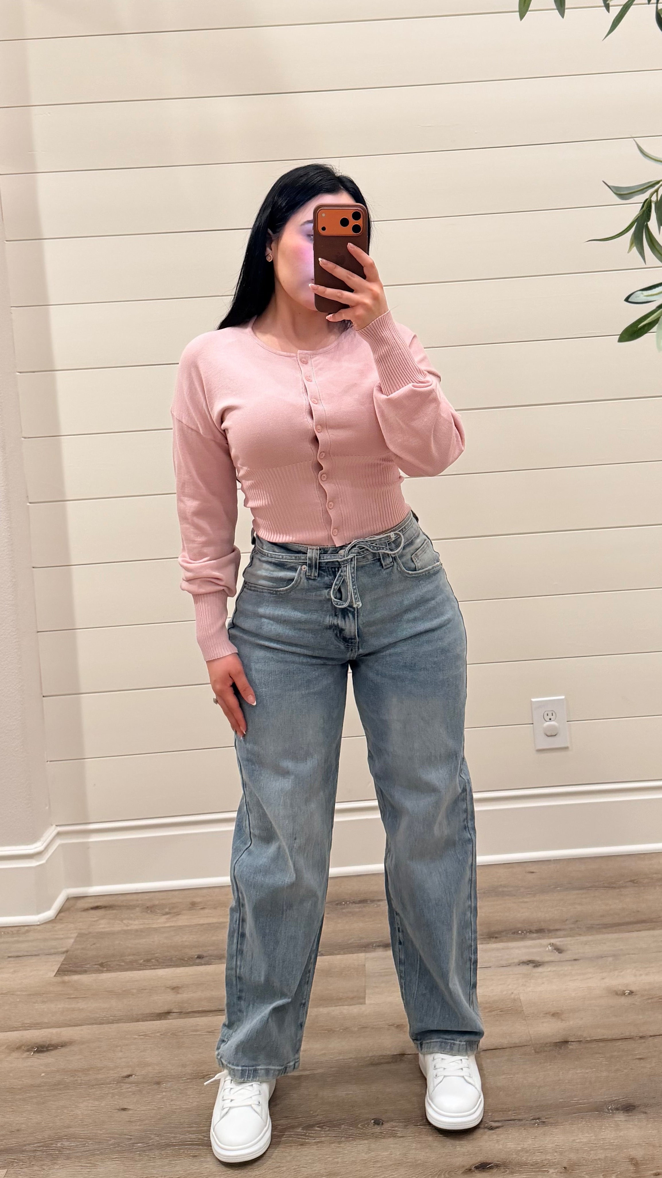 High Rise Bow Relaxed Jeans