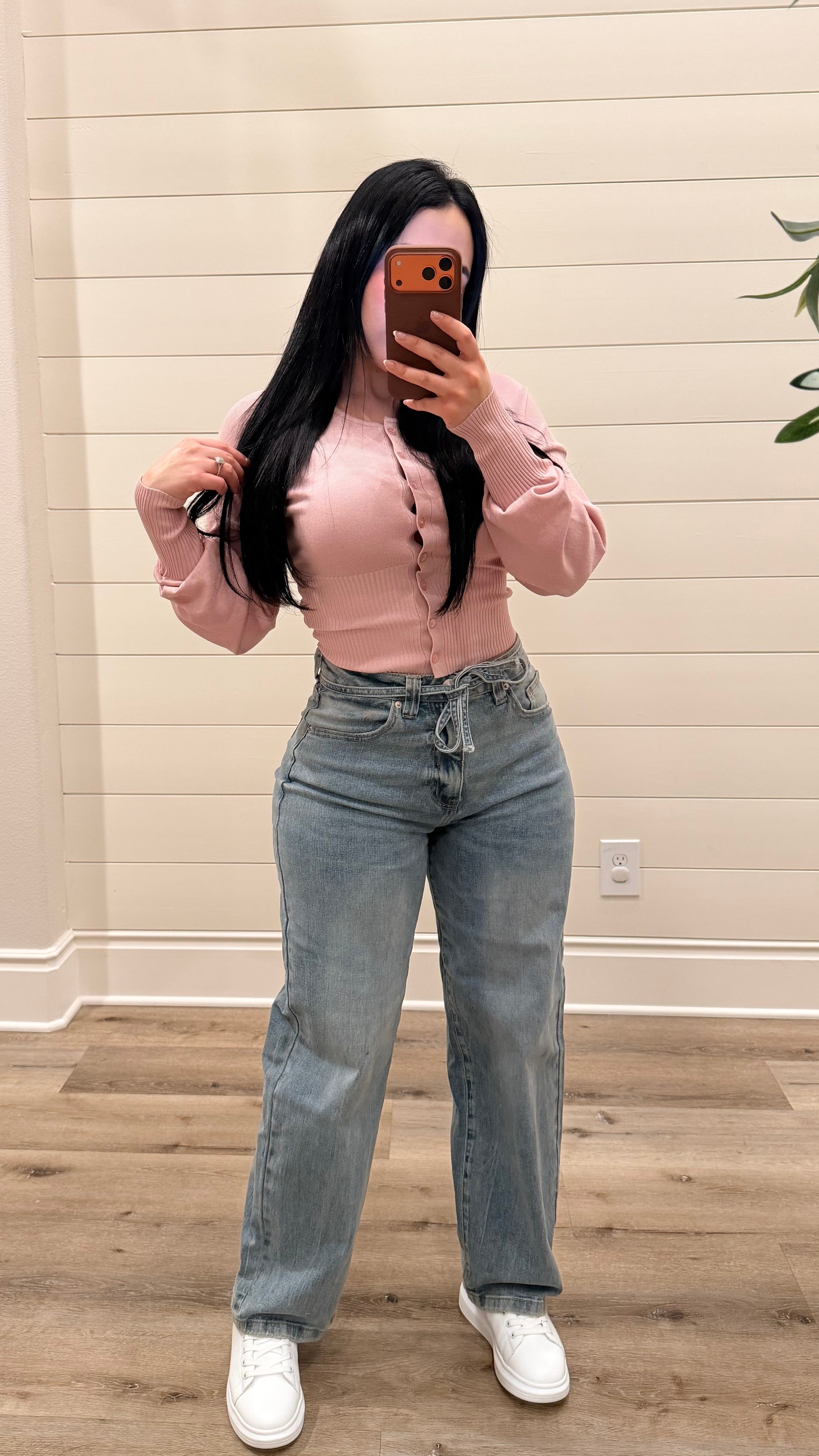 High Rise Bow Relaxed Jeans