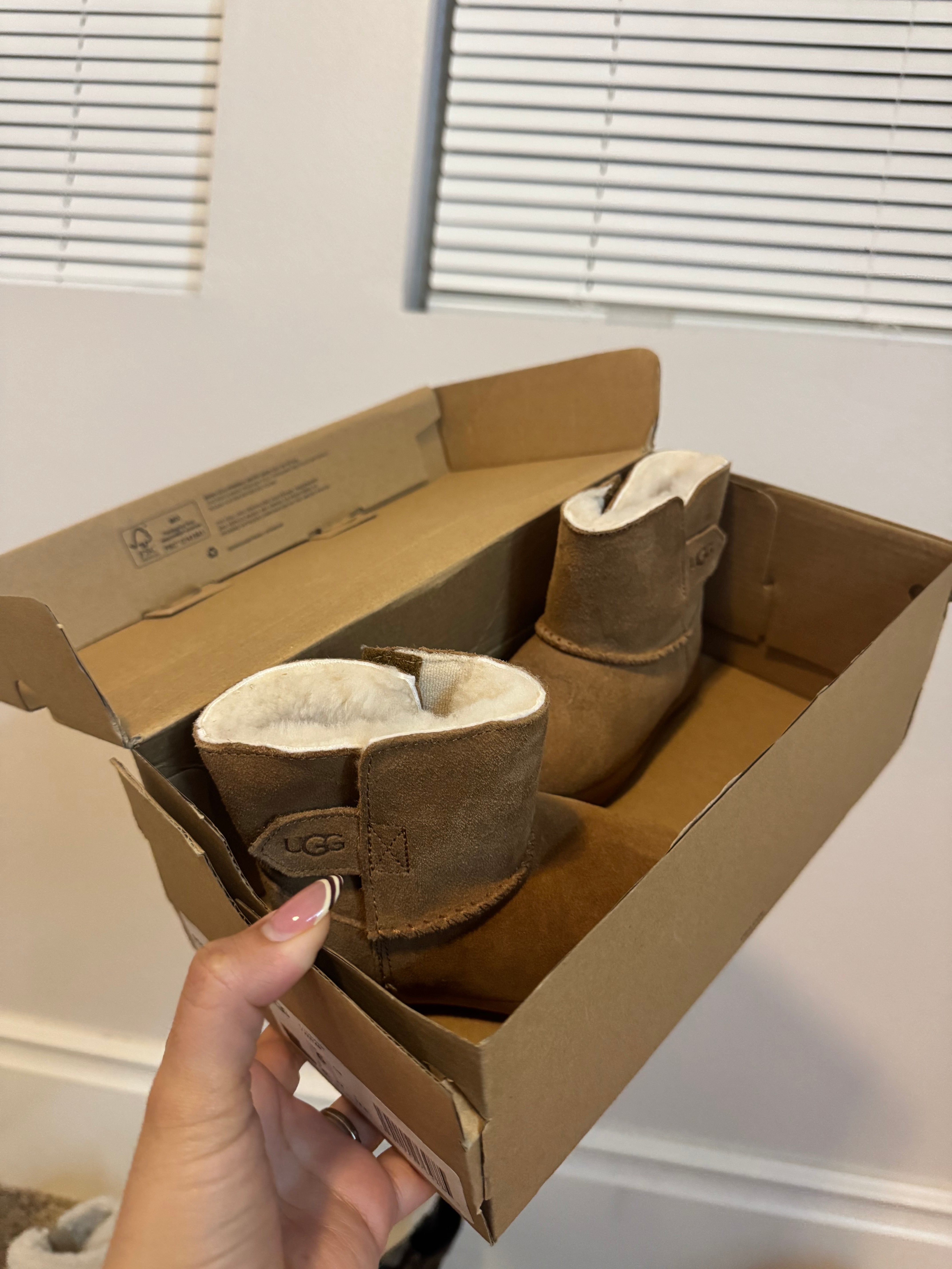 Size 6 baby Ugg boots