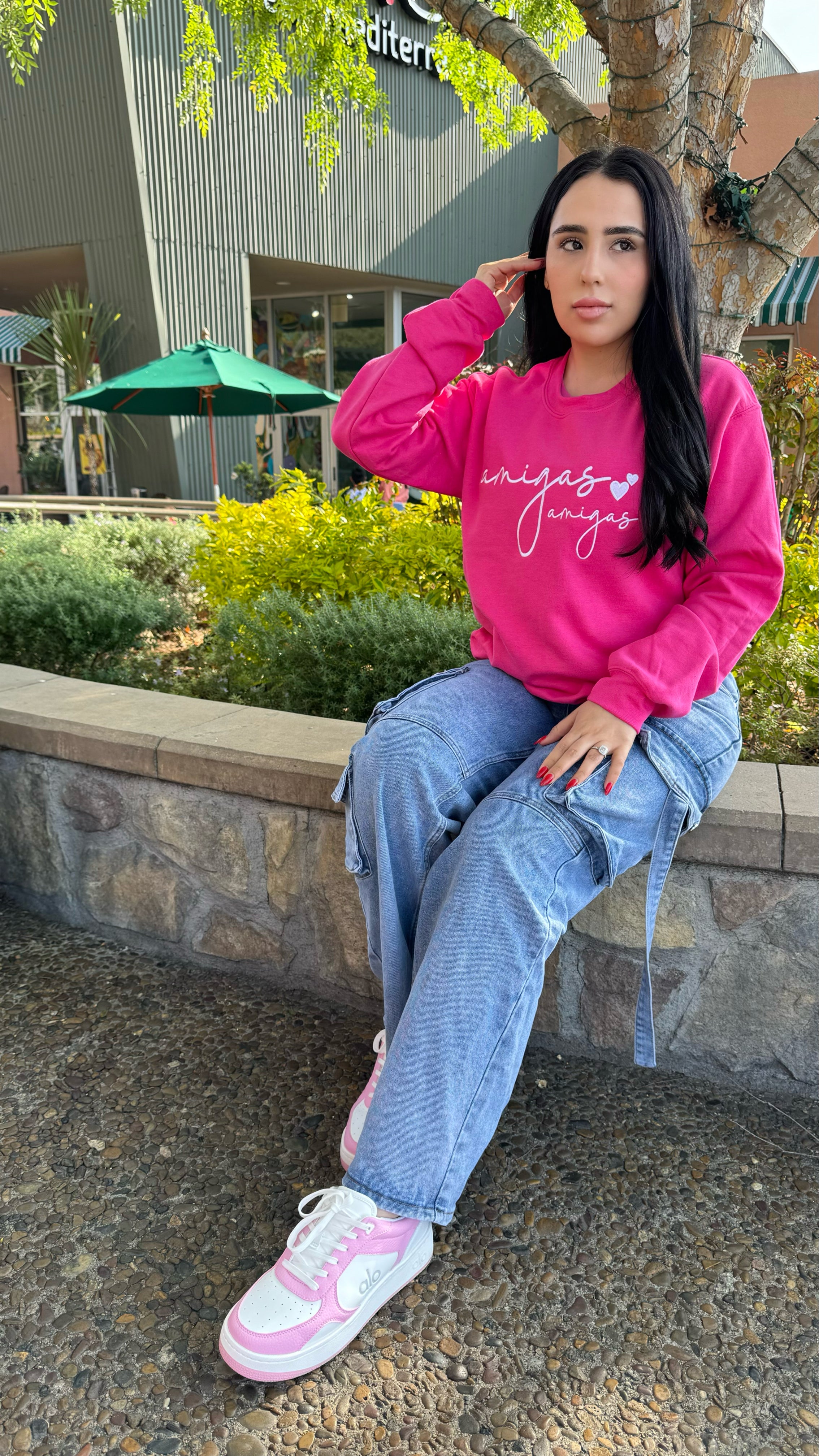 AMIGAS AMIGAS FUCHSIA CREWNECK